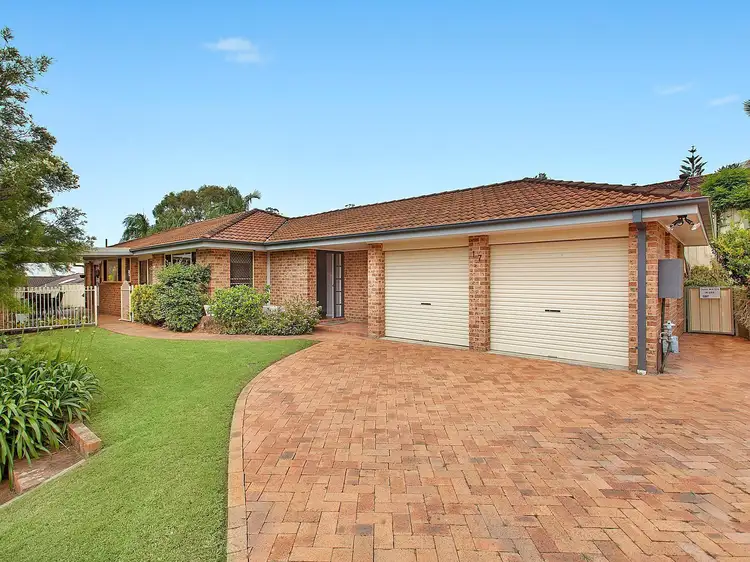 17 Willowin Close