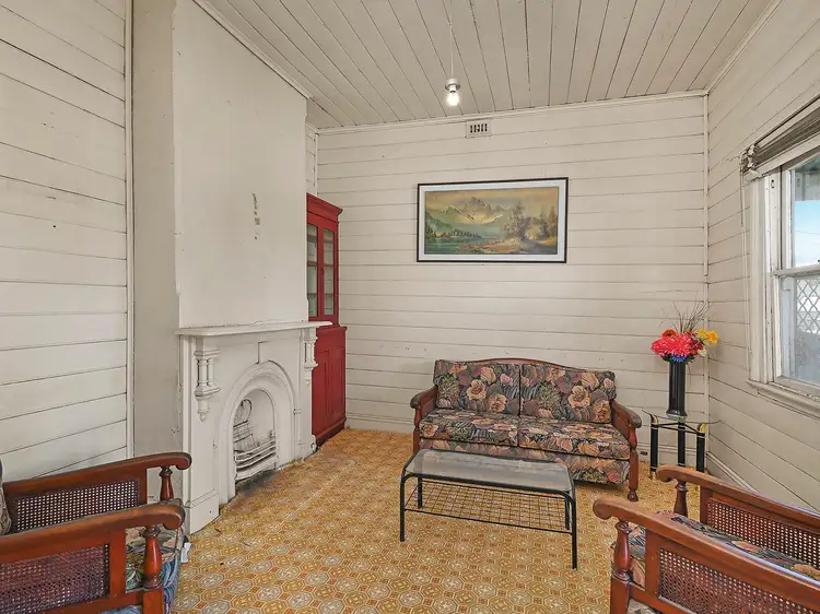 158 Gosford Road, Adamstown NSW 2289