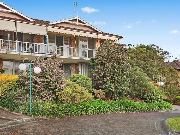 18/12 Kinarra Avenue, Wyoming NSW 2250