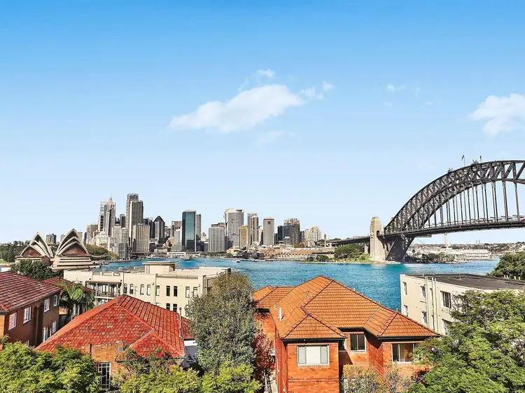 Main view of Homely apartment listing, 5/102 Kirribilli Avenue, Kirribilli NSW 2061