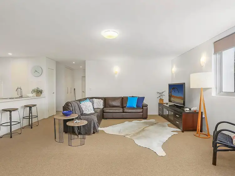Second view of Homely apartment listing, 5/71 Oaks Avenue, Dee Why NSW 2099