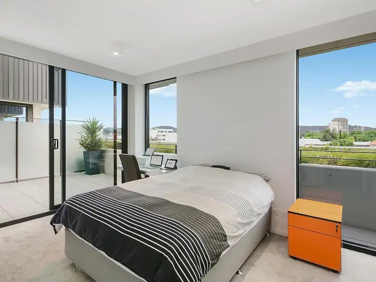 Fifth view of Homely apartment listing, 18/25 Eastlake Parade, Kingston ACT 2604