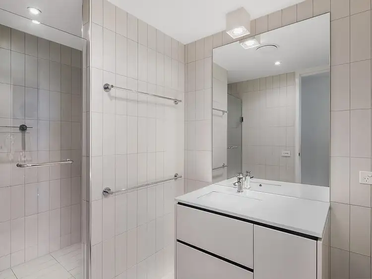 Sixth view of Homely apartment listing, 18/25 Eastlake Parade, Kingston ACT 2604