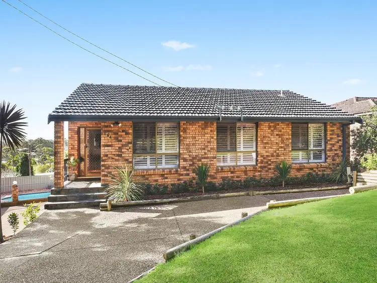 664 Macquarie Drive, Eleebana NSW 2282