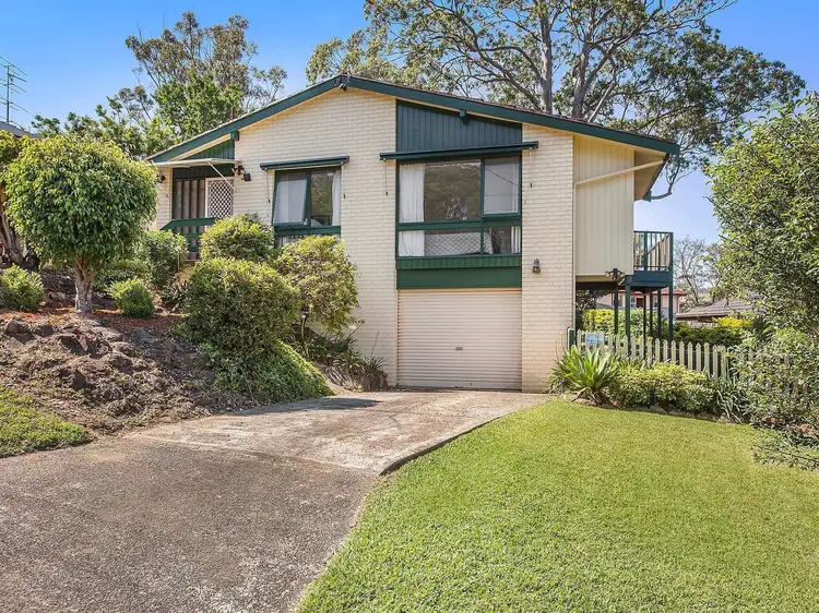 4 Angus Avenue, Wyoming NSW 2250