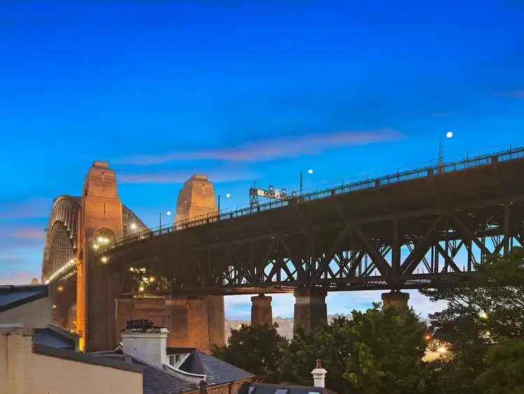 18 Jeffrey Street, Kirribilli NSW 2061