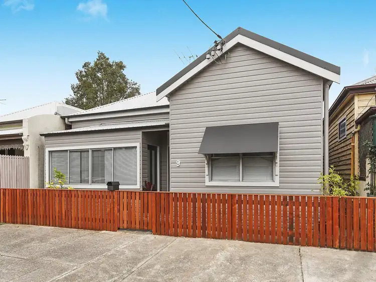 9 Lindsay Street, Hamilton NSW 2303