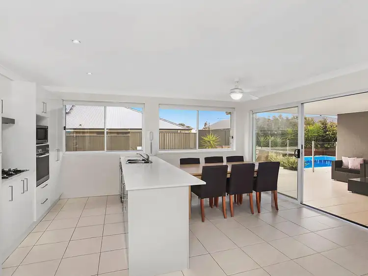 Second view of Homely house listing, 6 Fairlight Circuit, Mardi NSW 2259