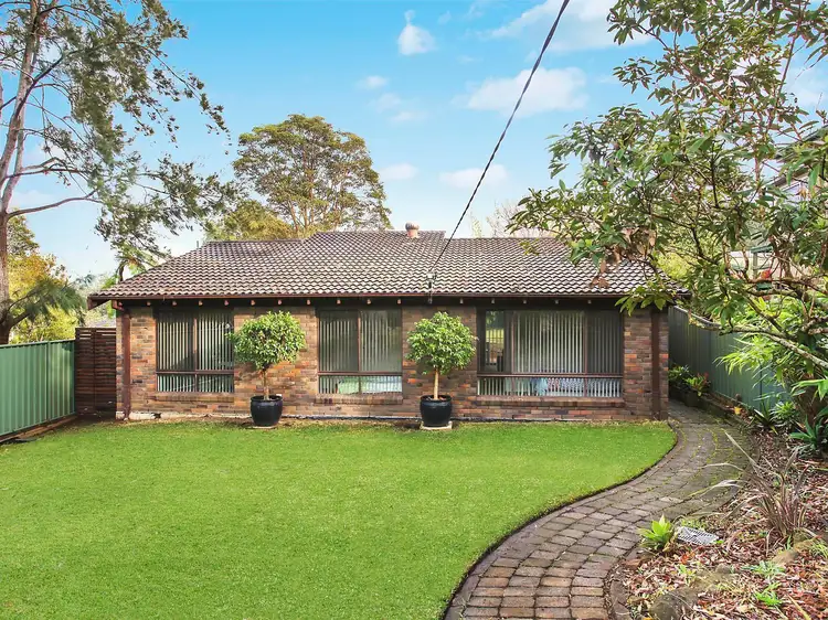 5 Hamish Crescent, Wyoming NSW 2250