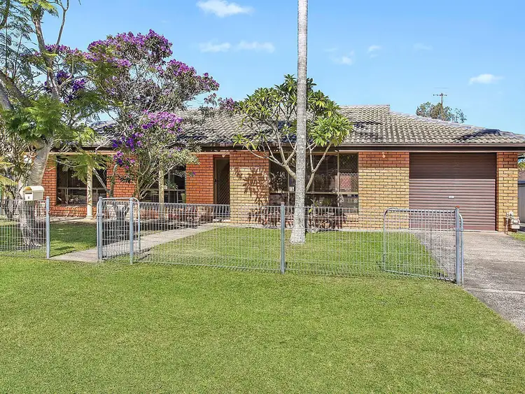 4 Arakoon Street, Kincumber NSW 2251