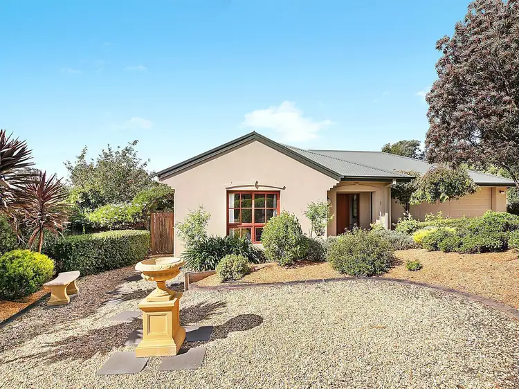 1 Lomandra Place, Jerrabomberra NSW 2619