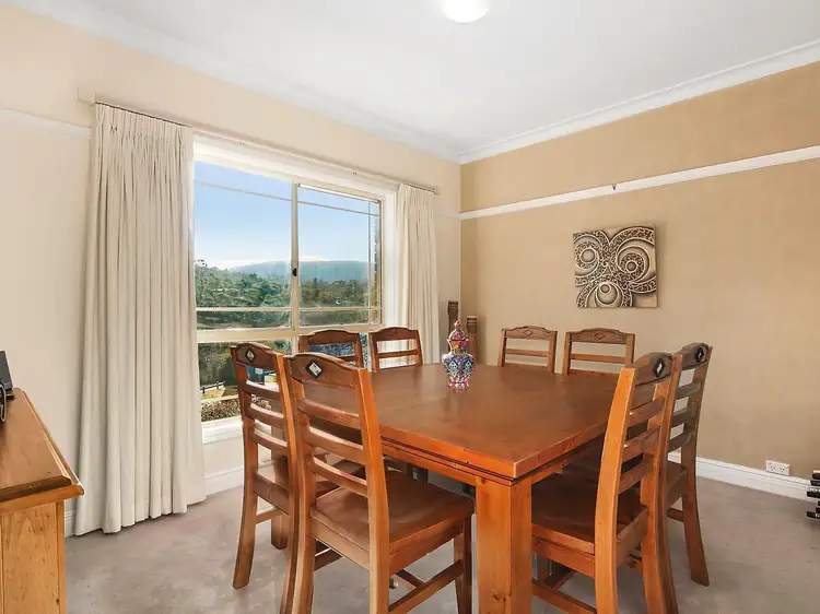 Fifth view of Homely house listing, 1 Ling Place, Queanbeyan NSW 2620
