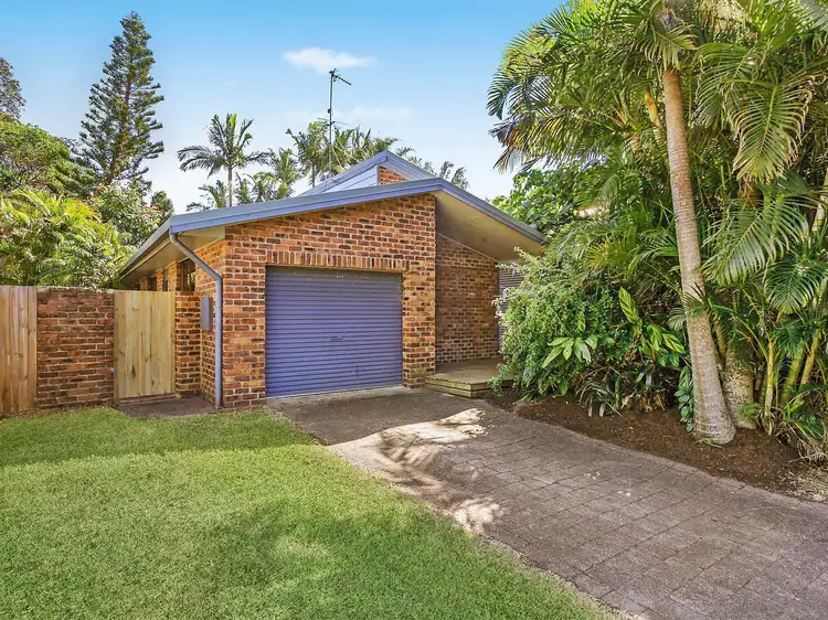 12B Kalemajere Drive, Suffolk Park NSW 2481