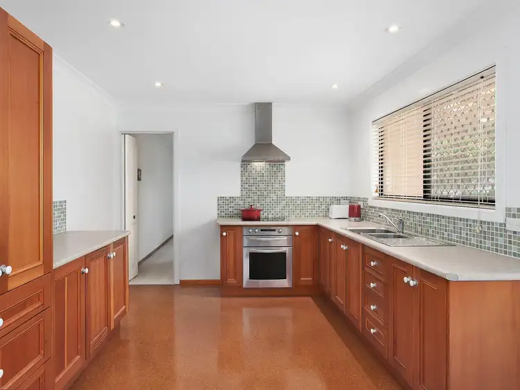 49 Robin Crescent, Woy Woy NSW 2256