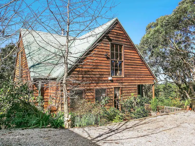 15 Clarence Street, Leura NSW 2780