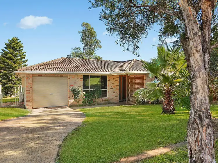 13 Blades Place, Mount Annan NSW 2567