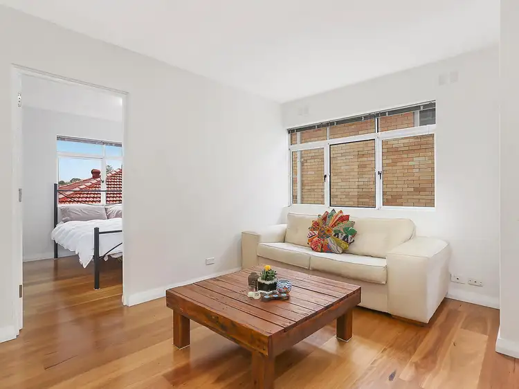 8/15 Kooloora Avenue, Freshwater NSW 2096