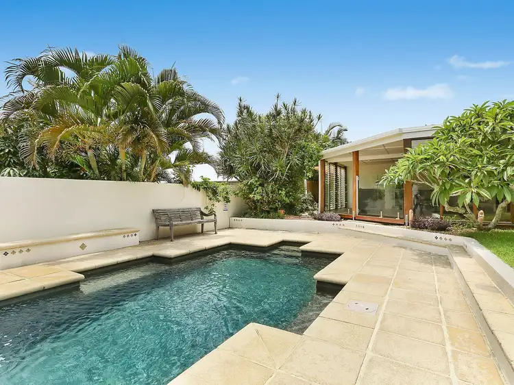 4 Sundown Court, Sunrise Beach QLD 4567