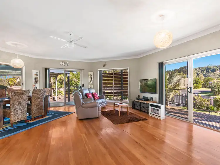 2 Honeysuckle Drive, Suffolk Park NSW 2481