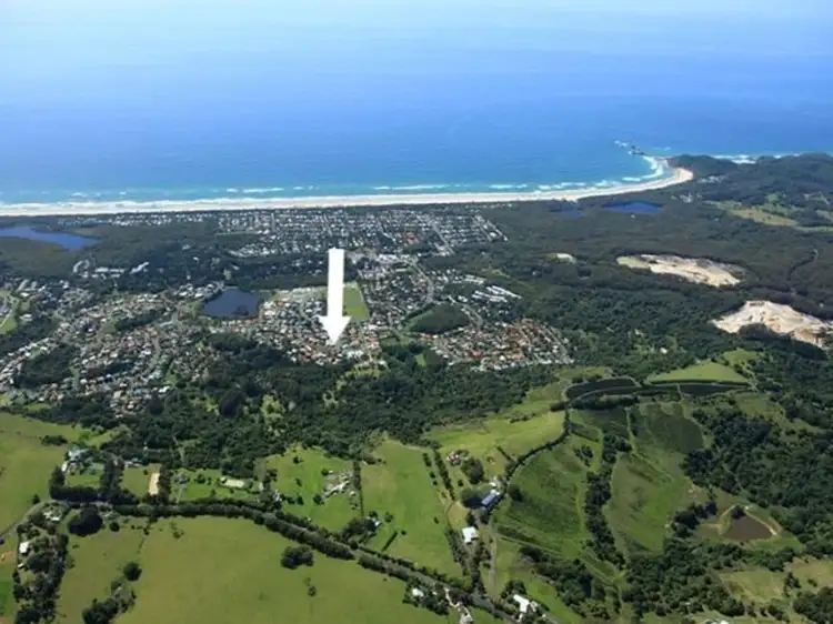 Second view of Homely house listing, 2/33 Coogera Circuit, Suffolk Park NSW 2481