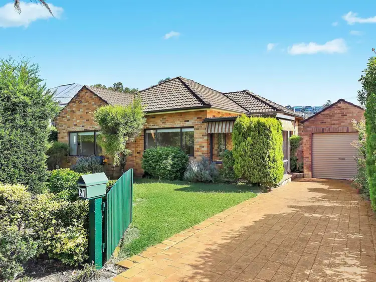 Third view of Homely house listing, 21 Ocean View Road, Freshwater NSW 2096