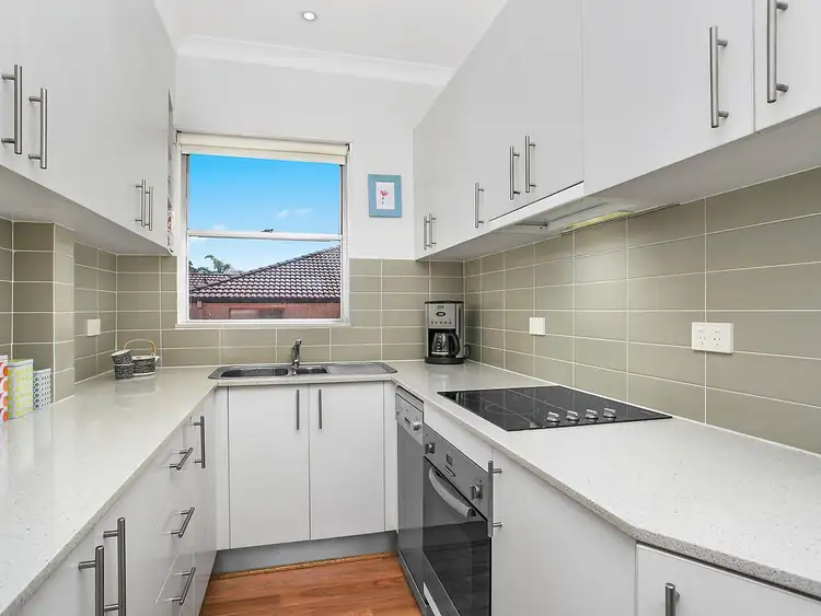 Third view of Homely apartment listing, 5/12 Boronia Street, Dee Why NSW 2099