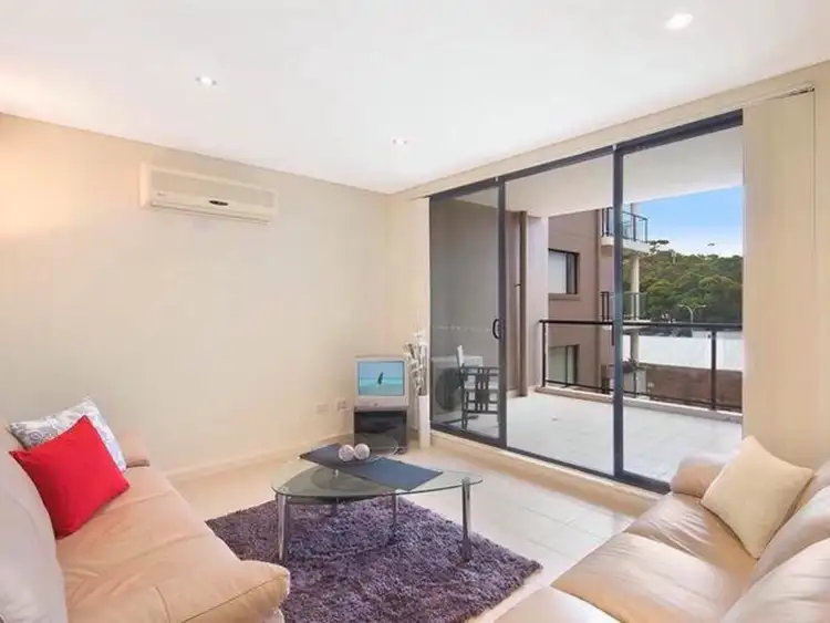 Second view of Homely apartment listing, 22/10 Oaks Avenue, Dee Why NSW 2099