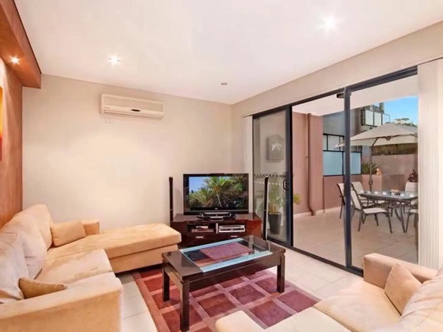 Main view of Homely apartment listing, 2/10 Oaks Avenue, Dee Why NSW 2099