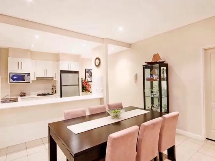 Third view of Homely apartment listing, 2/10 Oaks Avenue, Dee Why NSW 2099