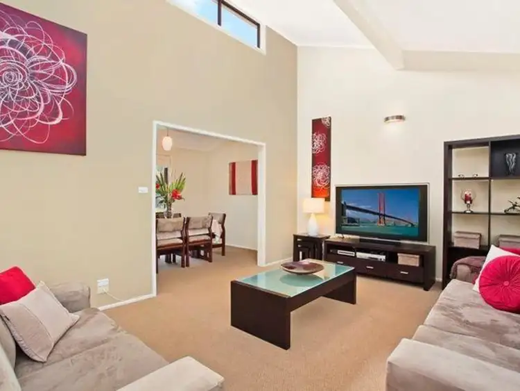 13 Oriana Drive, Illawong NSW 2234