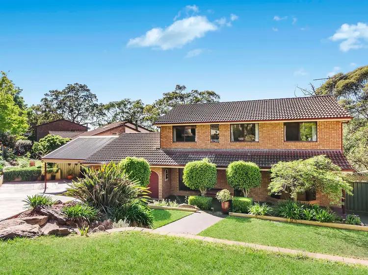 11 Charlotte Place, Illawong NSW 2234