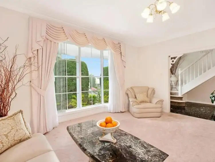 4 Hibiscus Close, Alfords Point NSW 2234