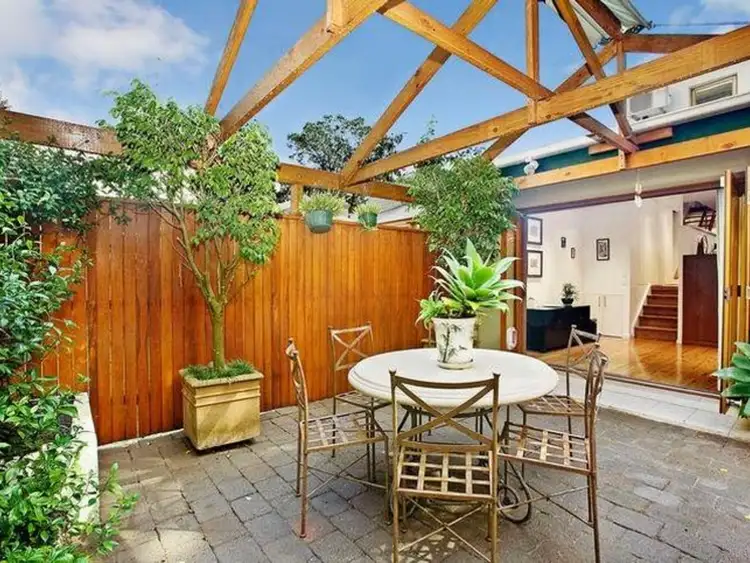 11 Oak Street, North Sydney NSW 2055