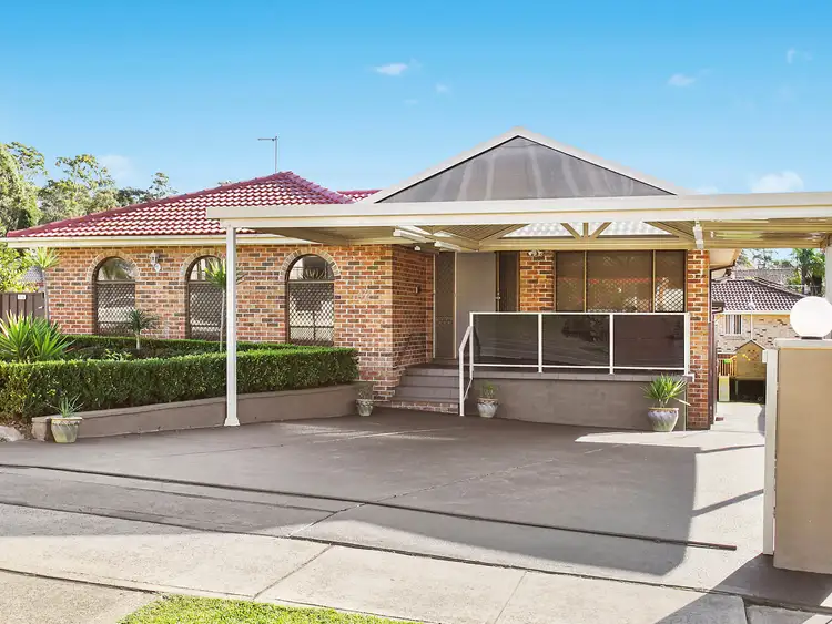 42 Bossley Road, Bossley Park NSW 2176
