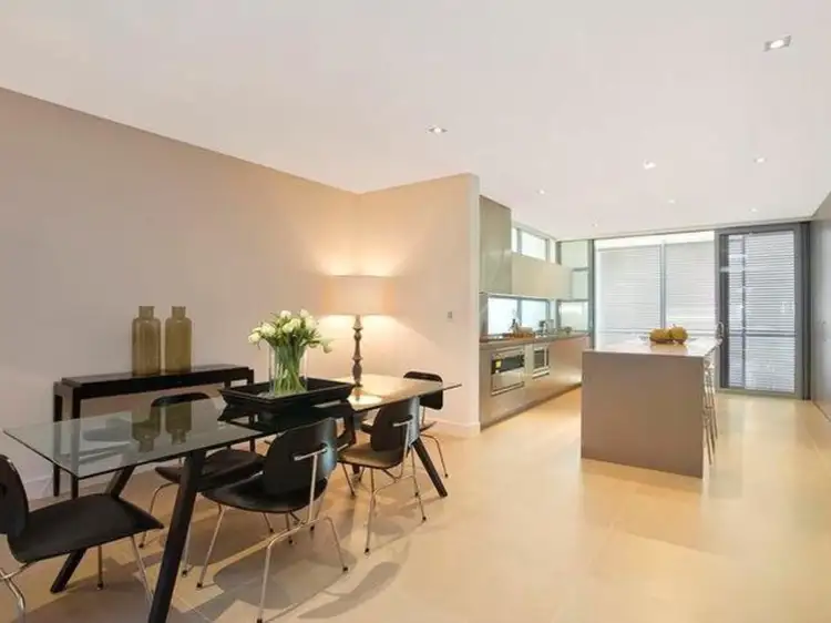 Third view of Homely apartment listing, 2/2 Ryrie Street, Mosman NSW 2088