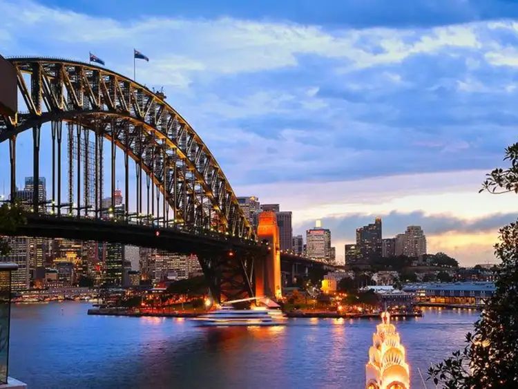 Third view of Homely apartment listing, 18/7 Northcliff Street, Milsons Point NSW 2061