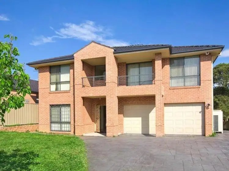 8 Hannan Place, Prairiewood NSW 2176