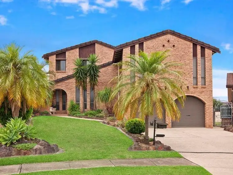 6 Hall Place, Fairfield West NSW 2165