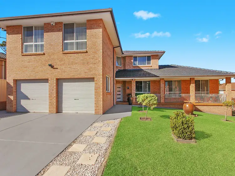 11 Franklin Place, Bossley Park NSW 2176