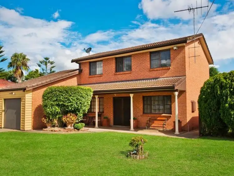 9 Guthega Place, Bossley Park NSW 2176