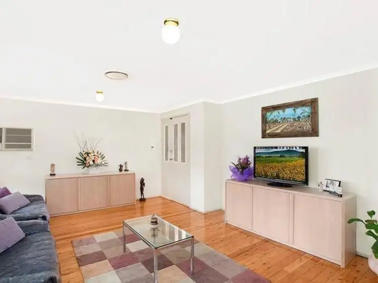 4 Mulgara Place, Bossley Park NSW 2176
