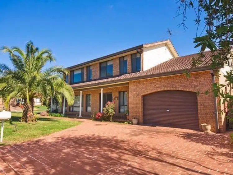 41 Tallowood Crescent, Bossley Park NSW 2176