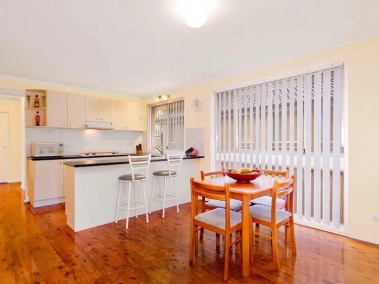 4 Burramy Close, Bossley Park NSW 2176