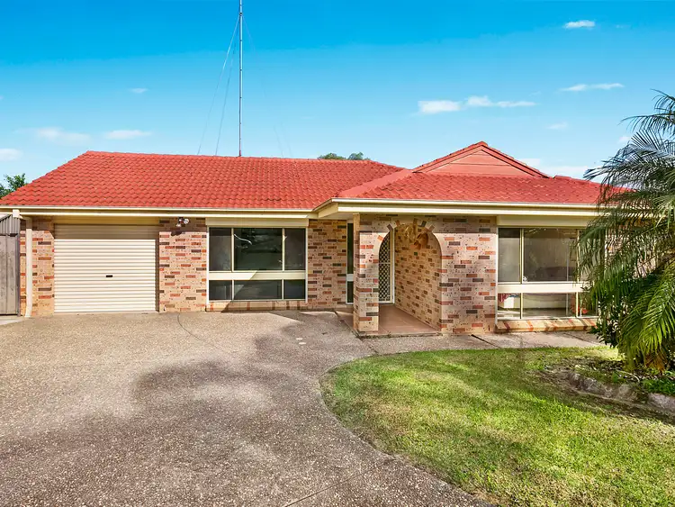 7 Eden Close, Bossley Park NSW 2176