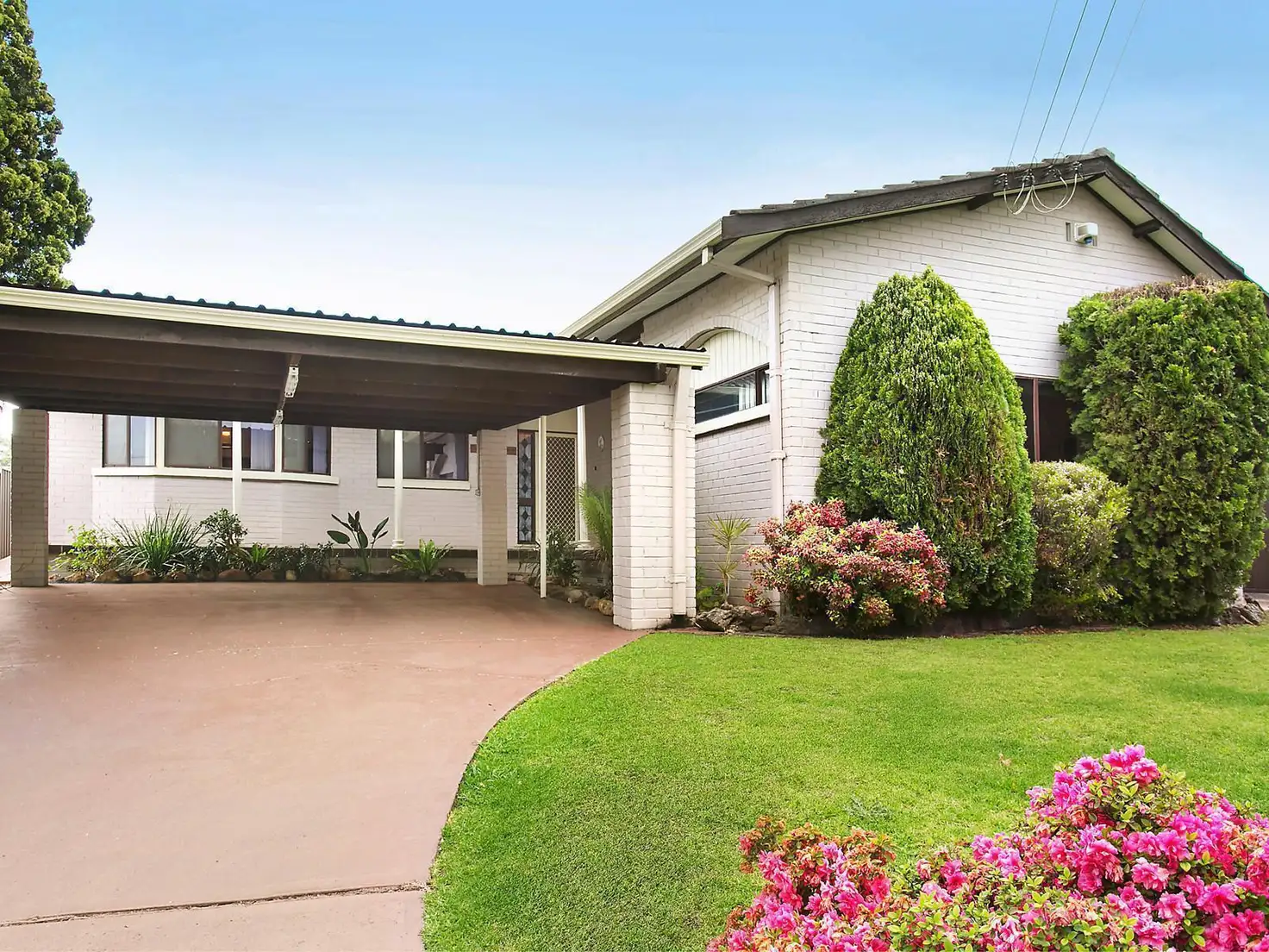 Main view of Homely house listing, 2 Vonn Avenue, Smithfield NSW 2164