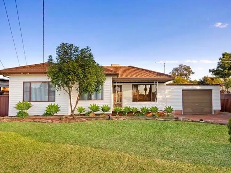 16 Ainslie Street, Fairfield West NSW 2165