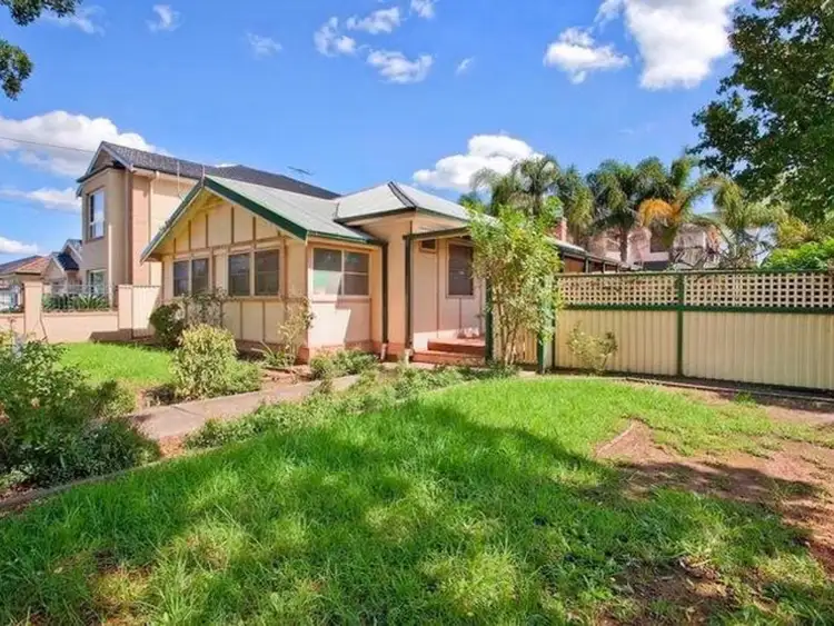 11 Granville Street, Fairfield Heights NSW 2165