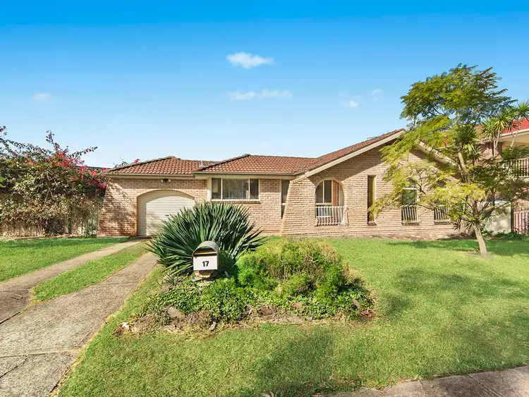 17 Canterbury Road, St Johns Park NSW 2176