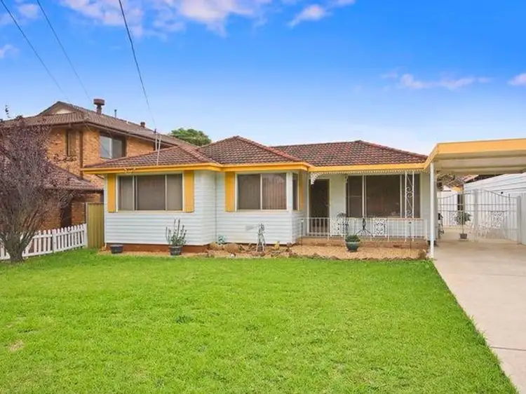 30 Sandra Street, Woodpark NSW 2164