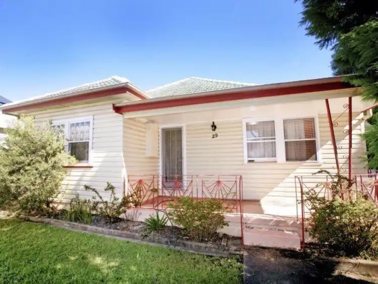 29 Berringar Road, Valentine NSW 2280